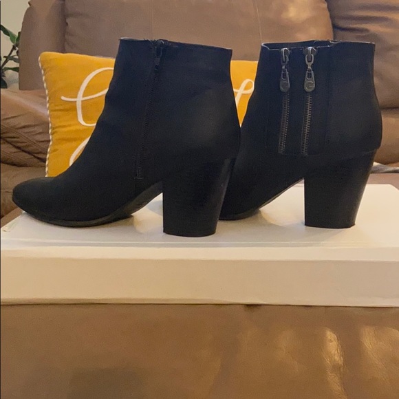 G by Guess Booties Size 11 M w/pointed toe - Picture 7 of 9